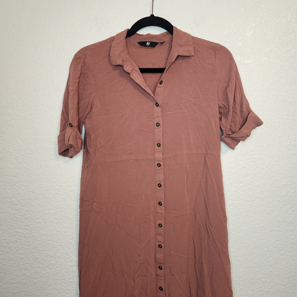 Figs Button-Front Shirt Dress in Dusty Rose - Picture 9 of 15